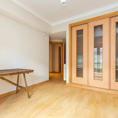 公寓 Spacious Zen Garden For 4 *