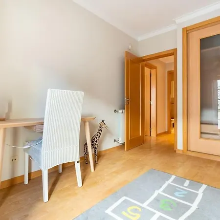 Spacious Zen Garden For 4 *